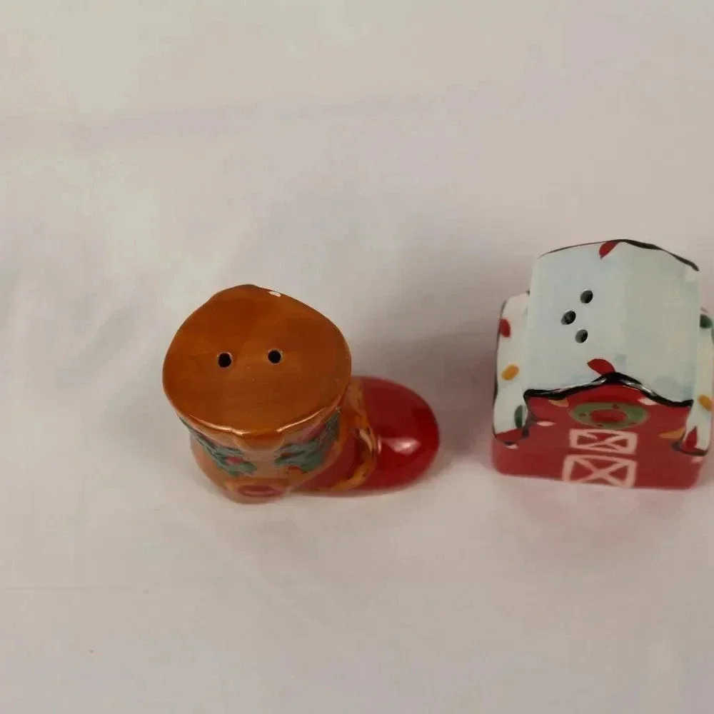 Salt&Pepper Shaker - Picture 2 of 3